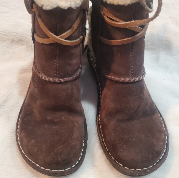 NWOT UGG Brown Boots - Picture 3 of 15